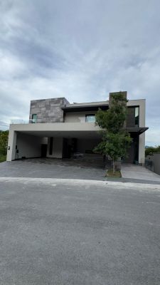 Casa en venta en Carretera Nacional