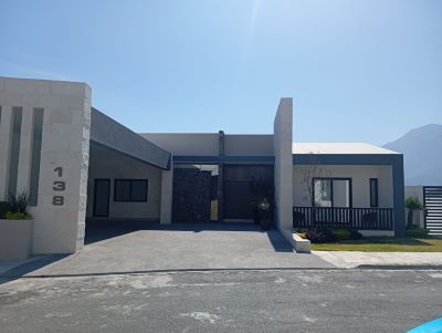 Casa en venta en Carretera Nacional