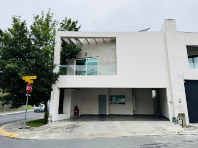 Casa en renta en Carretera Nacional