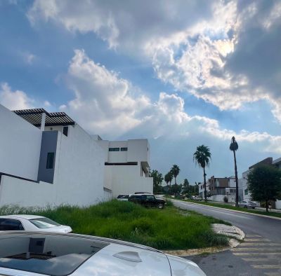 Terreno residencial en venta en Cumbres