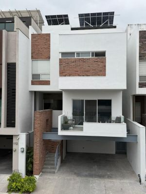 Casa en renta en Cumbres