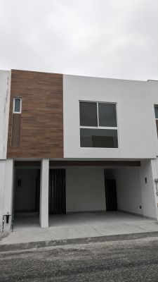 Casa en venta en García