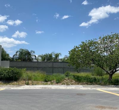 Terreno residencial en venta en Carretera Nacional