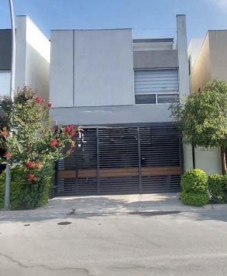 Casa en renta en García