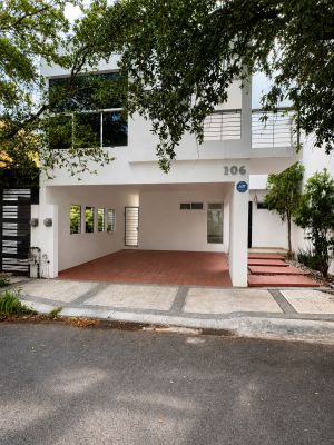 Casa en venta en Carretera Nacional