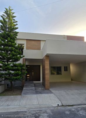 Casa en renta en Santiago