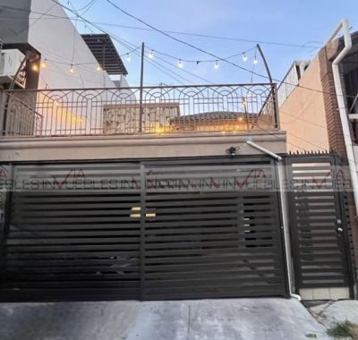 Casa en venta en Contry