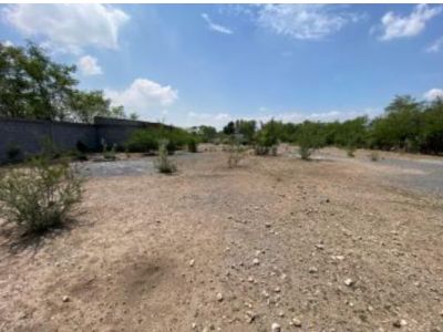 Terreno usos mixtos en venta en Escobedo