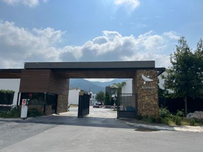 Terreno residencial en venta en Carretera Nacional