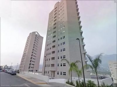 Departamento en renta en Valle Oriente