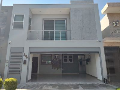 Casa en venta en Escobedo