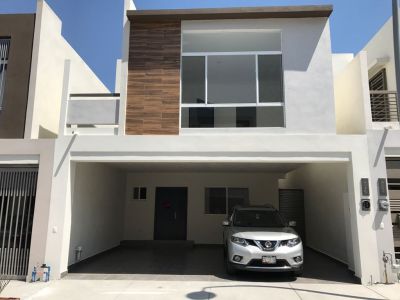 Casa en renta en Cumbres