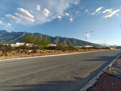 Terreno para desarrollar en venta en García
