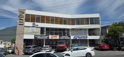Local comercial en renta en Valle Oriente