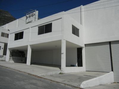 Bodegas y naves industriales en venta en Santa Catarina