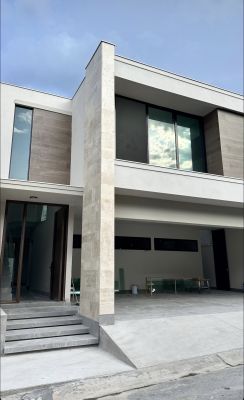 Casa en venta en Carretera Nacional