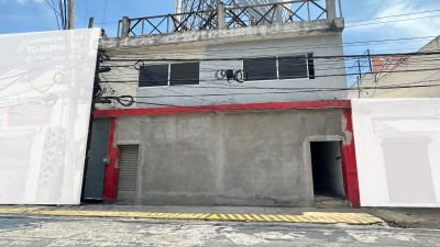 Local comercial en venta en Valle Oriente