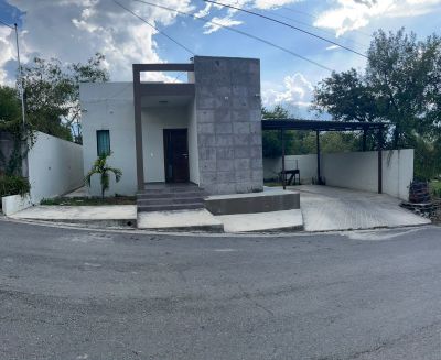 Casa en venta en Allende