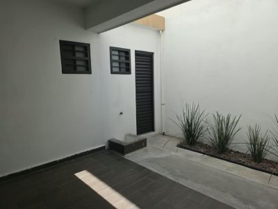 Casa en renta en García